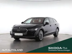Ebony schwarz Gebraucht 2024 Skoda Superb LAURIN & KLEMENT Kombi | 36.058 € (Fairer Preis)