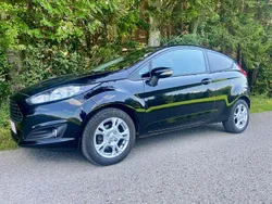 Schwarz Gebraucht 2013 Ford Fiesta Champions Edition Kleinwagen | 4.390 € (Guter Preis)