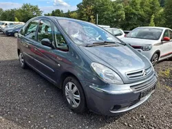 Grau Gebraucht 2006 Citroën Xsara Picasso Exclusive Van / Kleinbus | 999 € (Superpreis)
