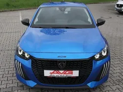 Vertigoblau (metallic) Gebraucht 2024 Peugeot 208 Active Kleinwagen | 15.450 € (Guter Preis)