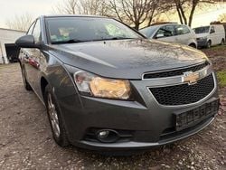 Grau Gebraucht 2010 Chevrolet Cruze LT Limousine | 4.690 € (Fairer Preis)