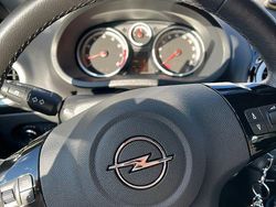 Grün Gebraucht 2011 Opel Corsa Innovation Kleinwagen | 4.000 € (Fairer Preis)