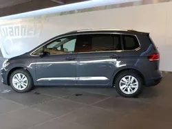 Delfingraumetallic Neu 2025 VW Touran Highline Van / Kleinbus | 39.880 € (Fairer Preis)