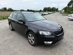 Schwarz Gebraucht 2014 Skoda Octavia Kombi | 9.990 € (Guter Preis)