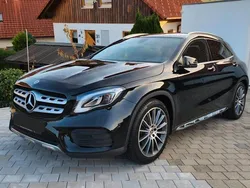Schwarz Gebraucht 2019 Mercedes GLA250 AMG line SUV | 27.900 € (Fairer Preis)