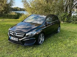 Schwarz Gebraucht 2015 Mercedes B200 AMG line Van / Kleinbus | 14.000 € (Fairer Preis)