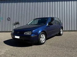 Blau Gebraucht 2002 VW Golf IV Kleinwagen | 1.699 € (Etwas zu teuer)
