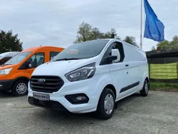 Frostweiß Gebraucht 2021 Ford Transit Custom Trend Van / Kleinbus | 21.750 € (Guter Preis)