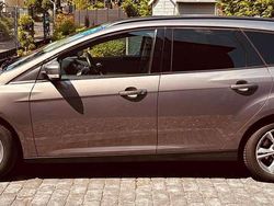 Braun Gebraucht 2014 Ford Focus Titanium Kombi | 5.800 € (Etwas zu teuer)