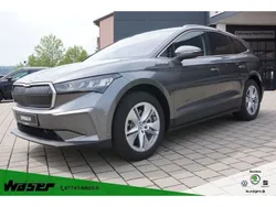 Grau Gebraucht 2022 Skoda Enyaq iV Lodge SUV | 47.350 € (Teuer)