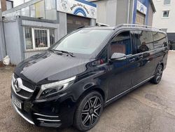 Schwarz Gebraucht 2021 Mercedes V300 Van / Kleinbus | 72.471 €