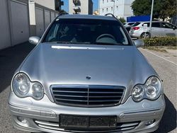Silber Gebraucht 2006 Mercedes C320 Avantgarde Kombi | 2.800 € (Fairer Preis)