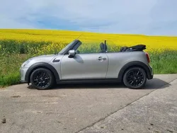 Silber Gebraucht 2023 Mini Cooper Cabriolet Cabrio | 27.990 € (Fairer Preis)
