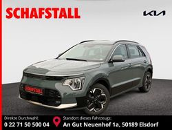 Gruen ((cge) cityscape grün met.) Gebraucht 2023 Kia e-Niro Vision SUV | 25.979 € (Guter Preis)
