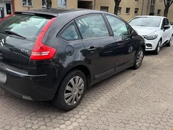 Schwarz Gebraucht 2007 Citroën C4 Kombi | 1.000 €