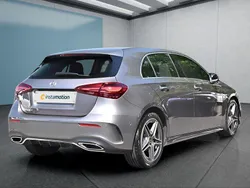 Grau Gebraucht 2024 Mercedes A180 Kleinwagen | 32.499 € (Fairer Preis)