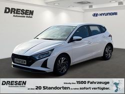 Weiss Gebraucht 2024 Hyundai i20 Trend Kleinwagen | 19.690 € (Etwas zu teuer)