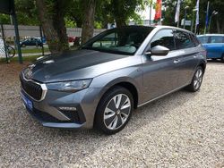 Graphitegrau Gebraucht 2024 Skoda Scala Selection Kleinwagen | 23.480 € (Etwas zu teuer)