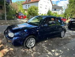 Blau Gebraucht 1999 VW Golf Cabriolet Cabrio | 5.300 € (Etwas zu teuer)