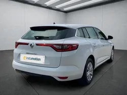 Weiß Gebraucht 2020 Renault Mégane GrandTour Kombi | 16.499 € (Fairer Preis)