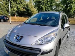 Grau Gebraucht 2009 Peugeot 207 Kombi | 1.200 € (Fairer Preis)