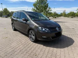 Braun Gebraucht 2015 VW Sharan Van / Kleinbus | 16.000 € (Etwas zu teuer)