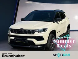 Weiss Gebraucht 2022 Jeep Compass 80th Anniversary SUV | 26.950 € (Guter Preis)