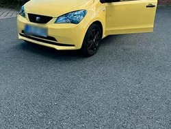 Gelb Gebraucht 2012 Seat Mii Kleinwagen | 2.999 €