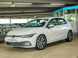 Pure white Gebraucht 2022 VW Golf VIII Style Limousine | 22.930 € (Guter Preis)