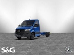 Ultramarinblau Gebraucht 2020 Mercedes Sprinter Van | 23.681 € (Guter Preis)