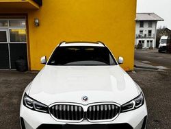 Weiß Gebraucht 2022 BMW 330e M Sport Kombi | 35.400 € (Etwas zu teuer)