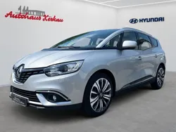 Silber Gebraucht 2021 Renault Grand Scénic IV Business Van / Kleinbus | 15.950 € (Guter Preis)