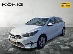 Carraraweiß Gebraucht 2023 Kia Ceed Limousine | 20.990 € (Superpreis)
