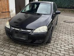 Schwarz Gebraucht 2005 Opel Corsa Kleinwagen | 1.490 € (Etwas zu teuer)