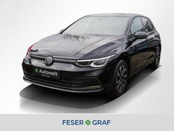 Deep black perleffekt Gebraucht 2022 VW Golf Active Limousine | 16.940 € (Fairer Preis)