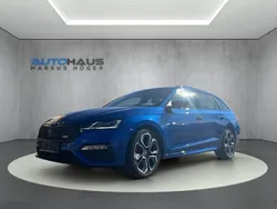 Raceblau metallic Neu 2024 Skoda Octavia RS Kombi | 42.833 € (Fairer Preis)