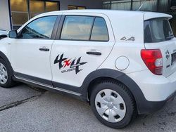 Weiß Gebraucht 2012 Toyota Urban Cruiser Kleinwagen | 5.690 € (Fairer Preis)