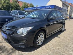 Schwarz Gebraucht 2011 Hyundai i30 Style Limousine | 4.990 € (Teuer)