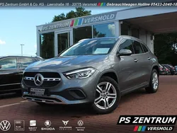 Grau Gebraucht 2020 Mercedes GLA250 Progressive SUV | 30.930 € (Fairer Preis)