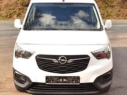 Weiß Gebraucht 2020 Opel Combo Edition Van / Kleinbus | 9.490 € (Fairer Preis)
