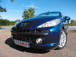 Blau Gebraucht 2008 Peugeot 207 CC Platinum Cabrio | 4.250 € (Etwas zu teuer)