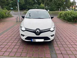Weiß Gebraucht 2019 Renault Clio IV LIMITED Kleinwagen | 9.000 € (Guter Preis)