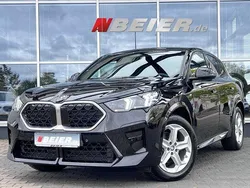 Black sapphire metallic Gebraucht 2024 BMW X2 M Sport SUV | 43.790 €