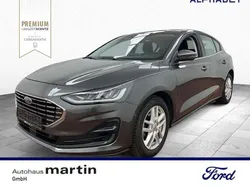 Magnetic grau Gebraucht 2023 Ford Focus Titanium S Limousine | 19.990 € (Superpreis)