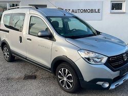 Grau Gebraucht 2018 Dacia Dokker Stepway Van / Kleinbus | 12.490 € (Fairer Preis)