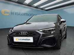 Grau Gebraucht 2024 Audi S3 Limousine | 39.349 € (Guter Preis)