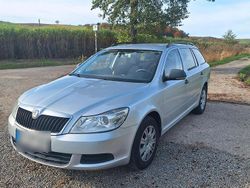 Silber Gebraucht 2011 Skoda Octavia Kombi | 2.800 € (Guter Preis)