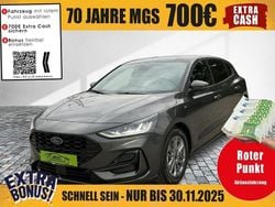 Magnetic metallic Gebraucht 2024 Ford Focus ST-Line Limousine | 22.850 € (Superpreis)