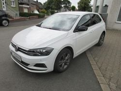Pure white Gebraucht 2020 VW Polo United Limousine | 15.555 € (Fairer Preis)