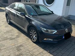 Schwarz Gebraucht 2016 VW Passat Limousine | 13.000 € (Guter Preis)